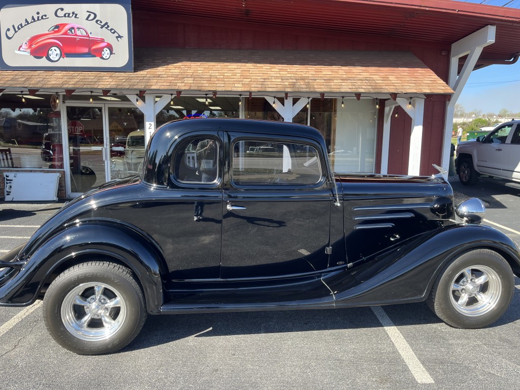 1934 Chevrolet 5 window coupe