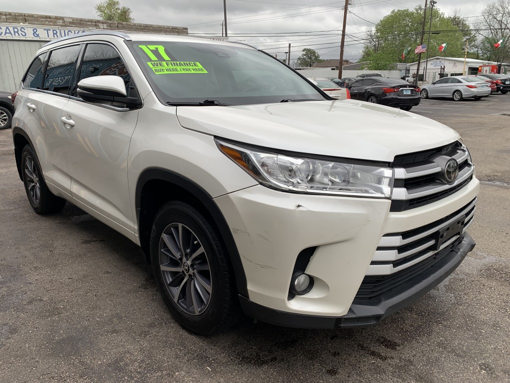 2017 TOYOTA HIGHLANDER