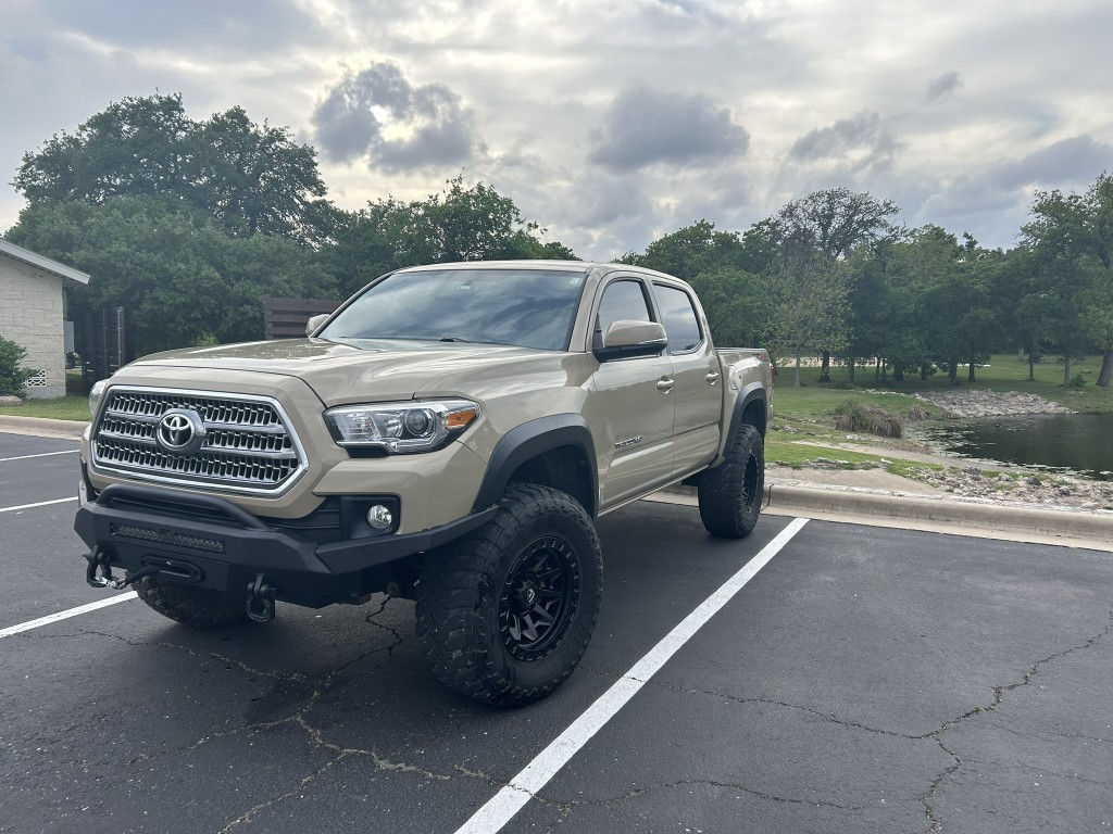 2017 Toyota Tacoma