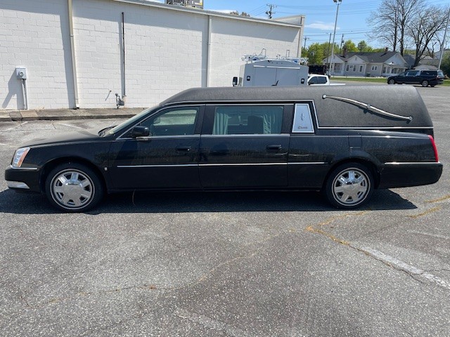 2006 Cadillac Hearse