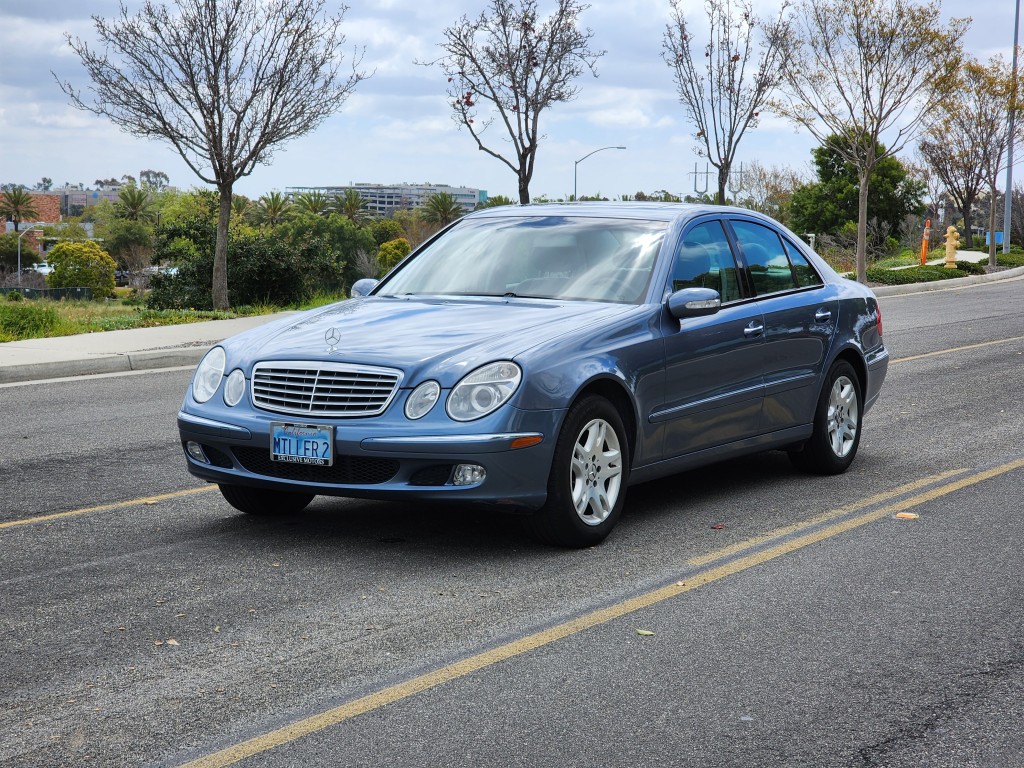 2003 Mercedes-Benz E320