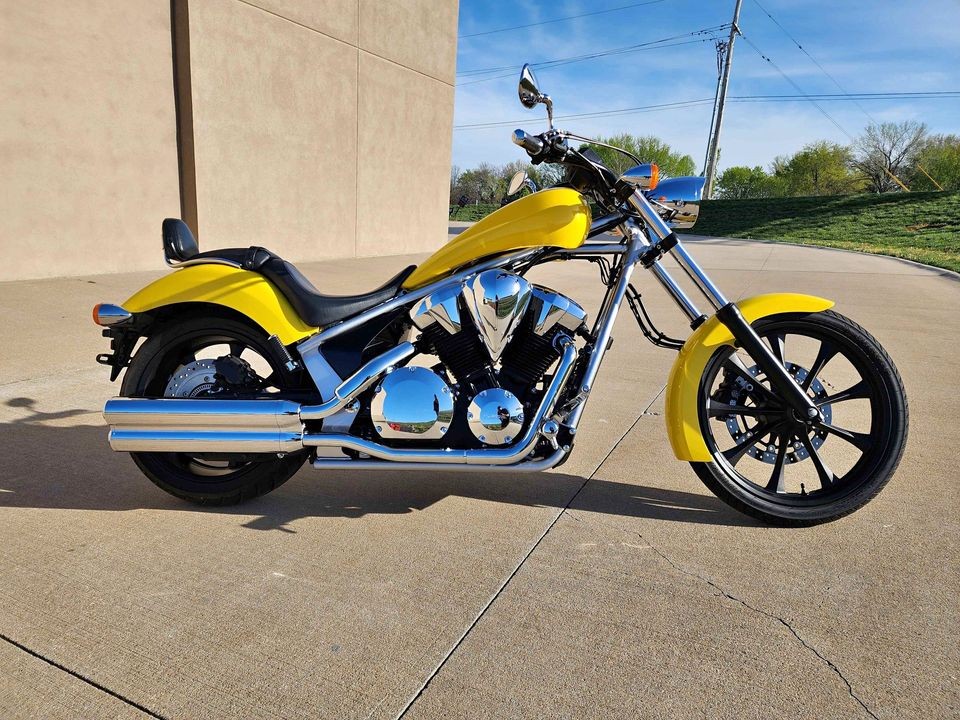2023 Honda Fury VT1300CXA