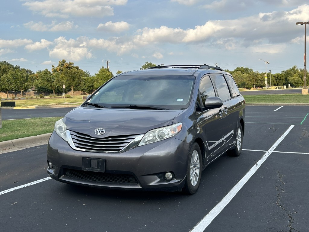 2015 Toyota Sienna