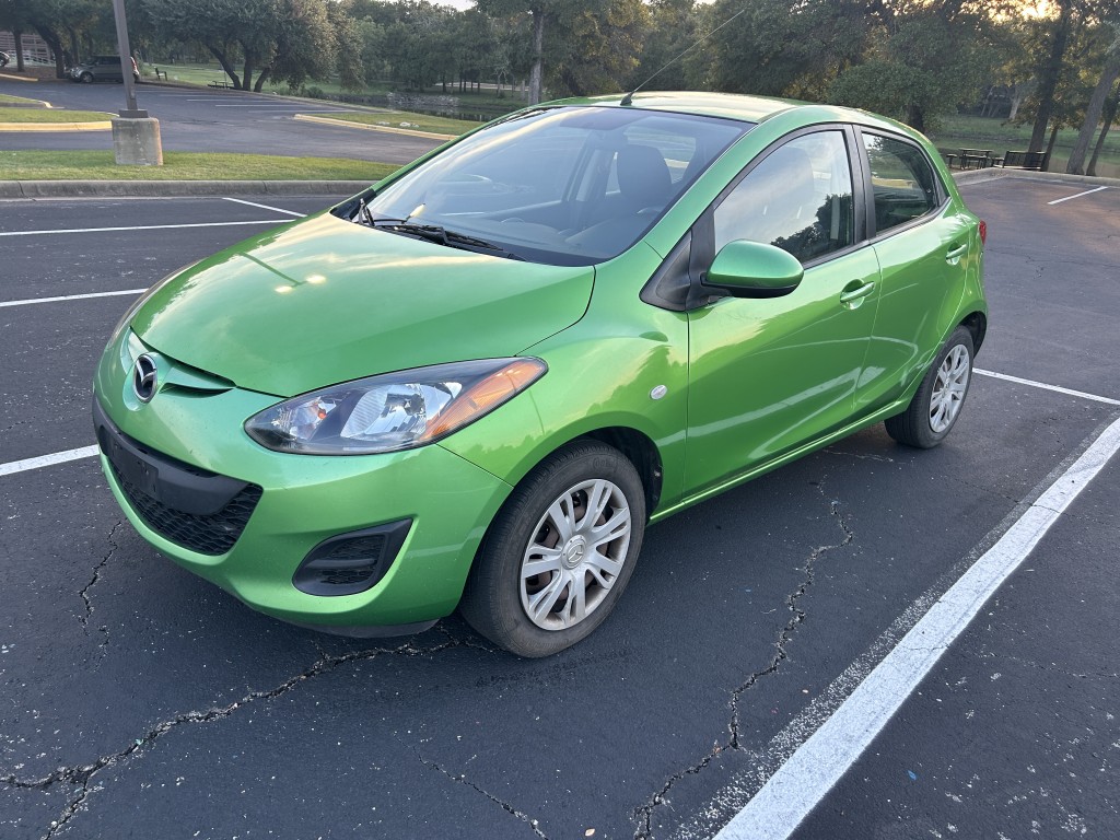 2013 Mazda MAZDA2