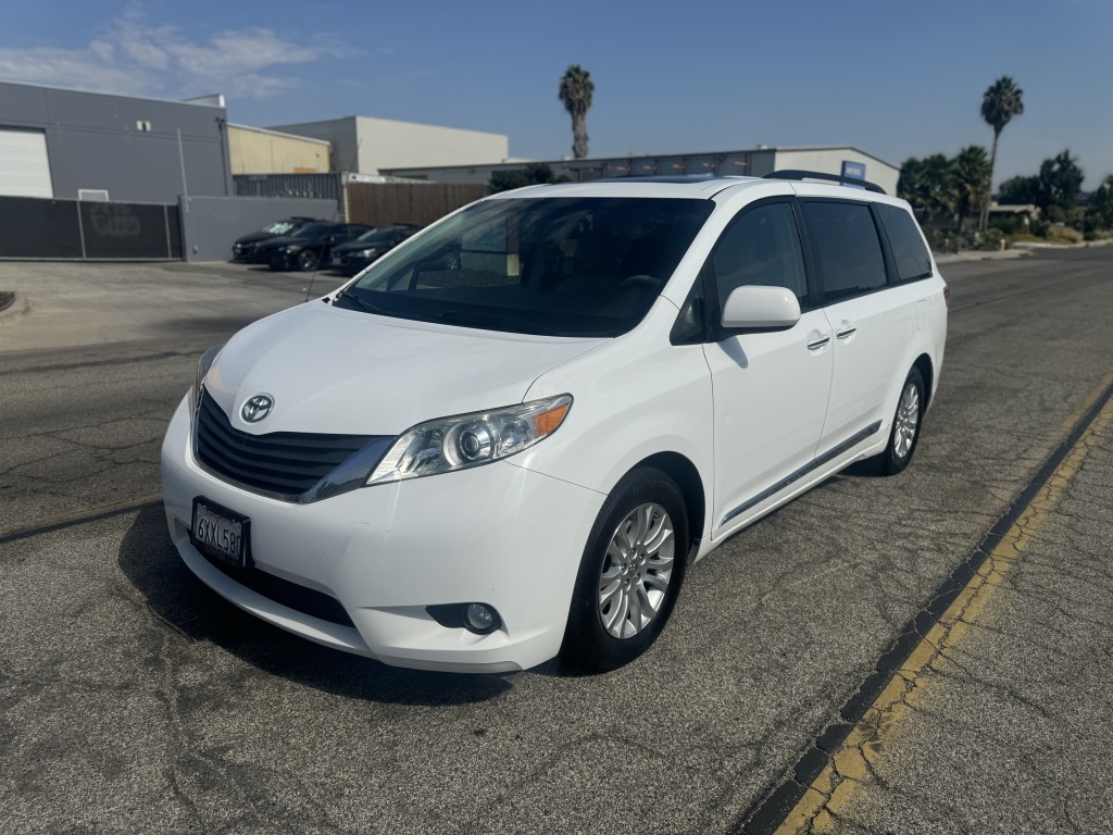 2012 Toyota Sienna