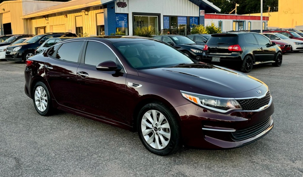 2018 KIA Optima