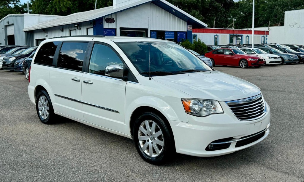 2012 Chrysler Town & Country