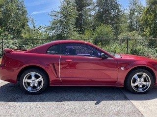 2004 Ford Mustang