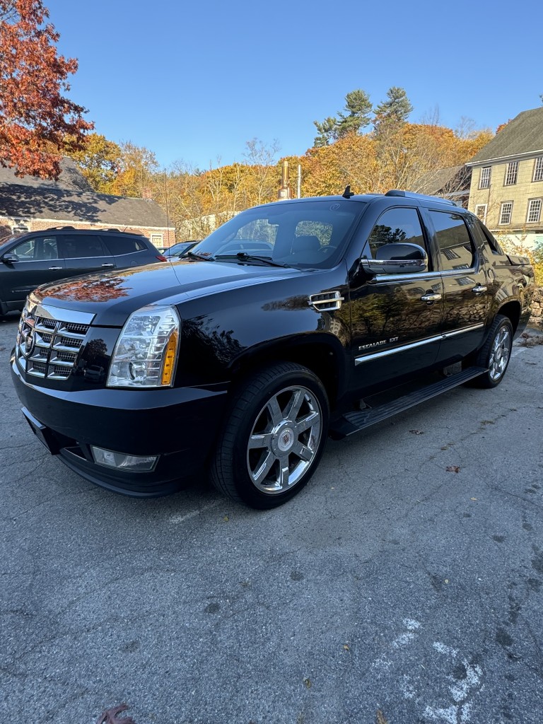2011 Cadillac Escalade EXT