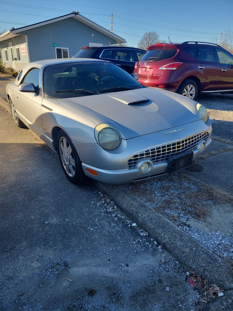 2004 Ford Thunderbird
