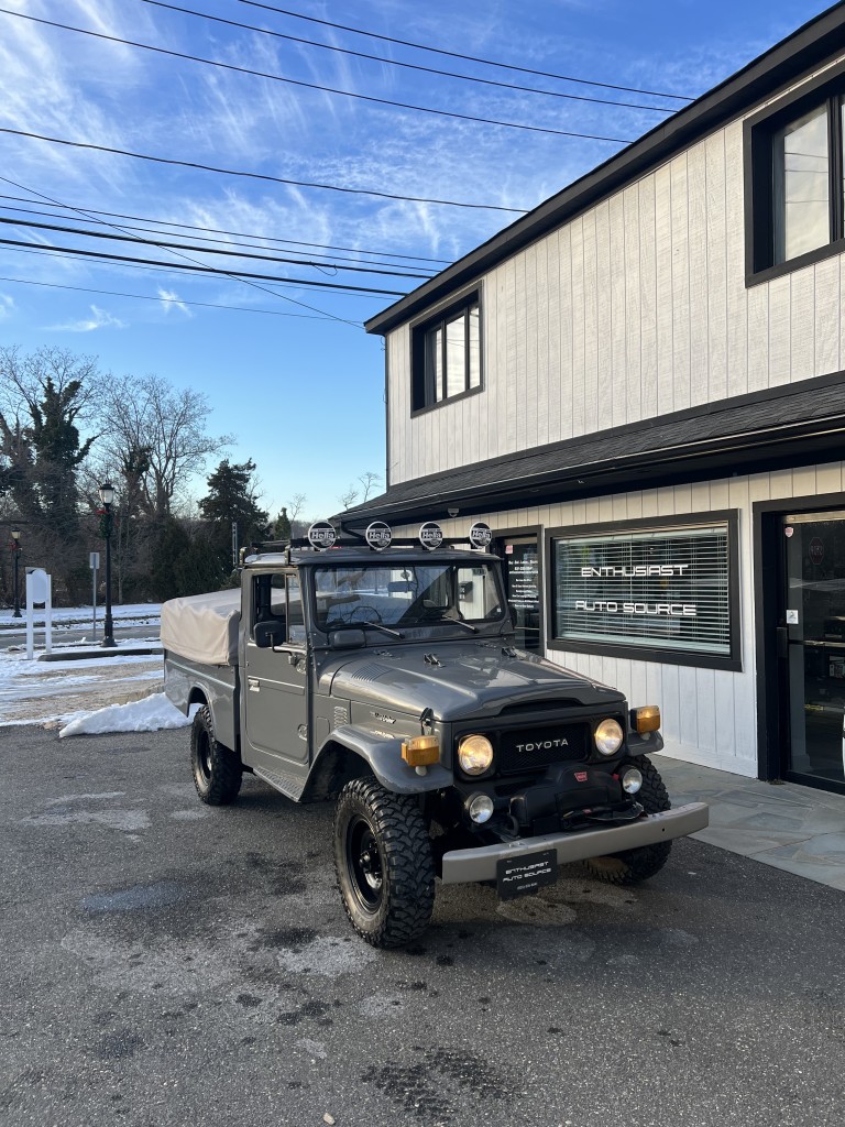 1976 Toyota FJ45 Pickup