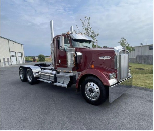2004 Kenworth W900L