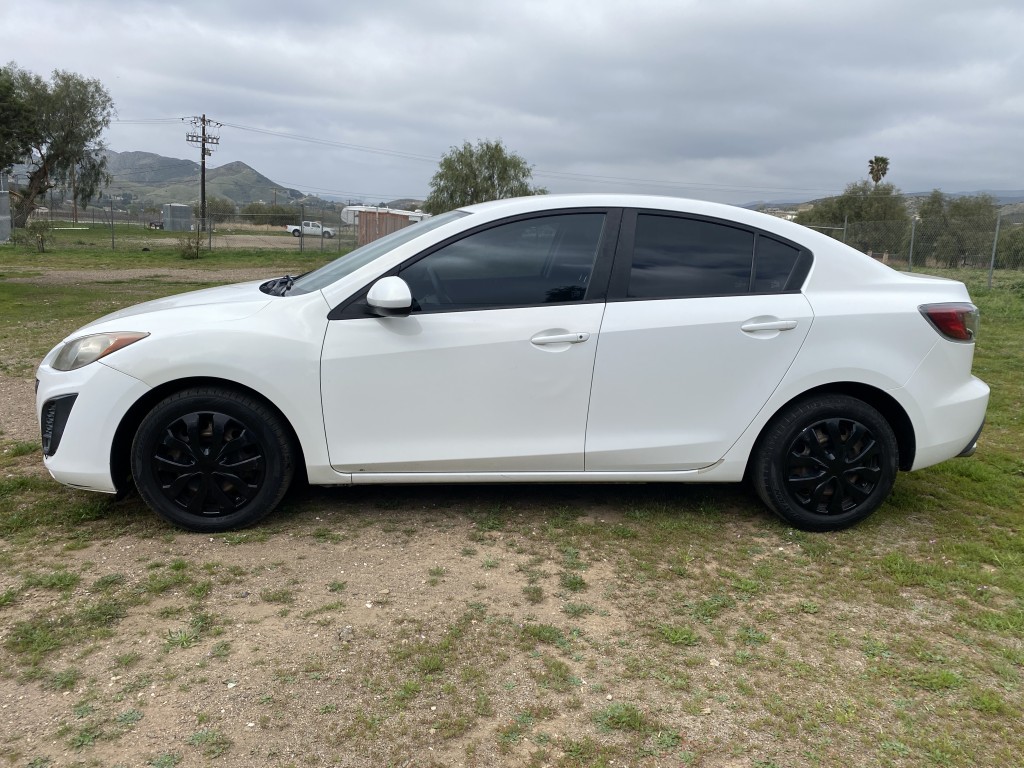 2010 Madza 3