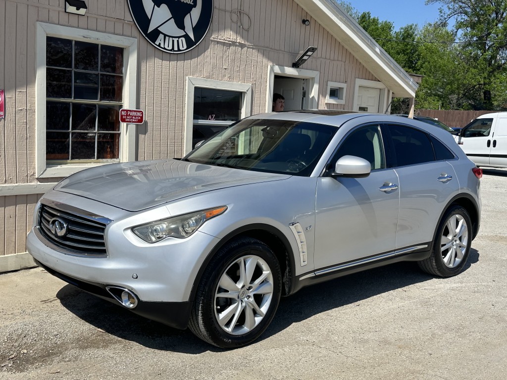 2017 Infiniti QX70