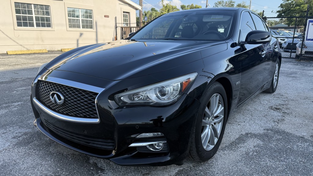 2014 Infiniti Q50