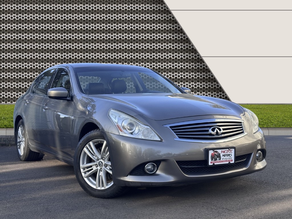 2012 Infiniti G37 x