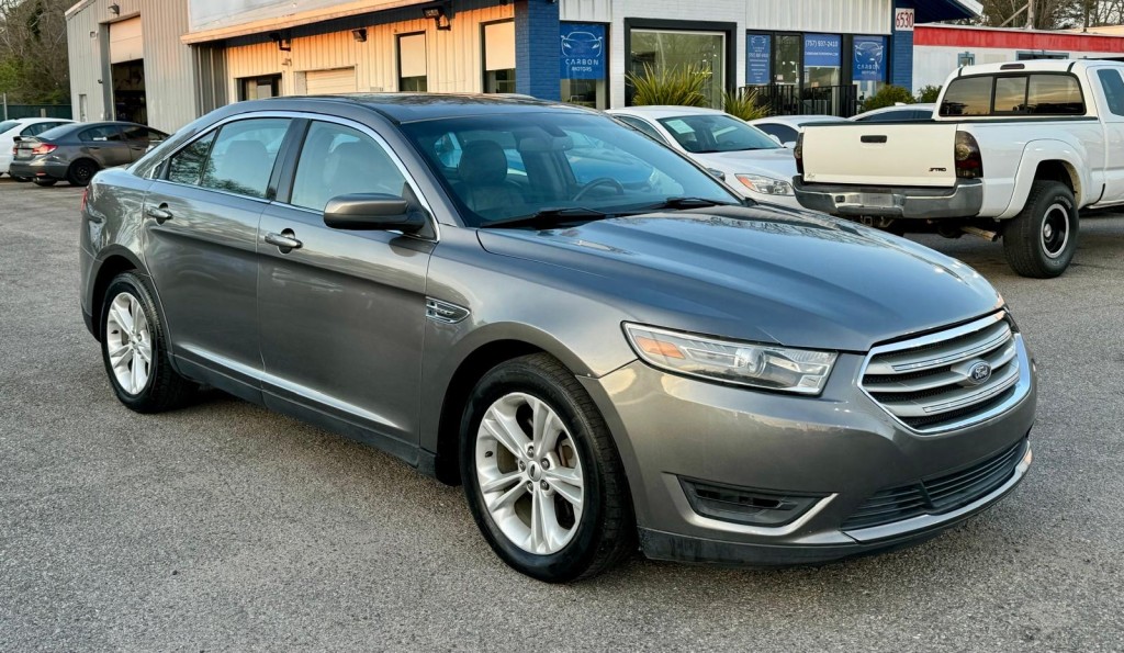 2014 Ford Taurus