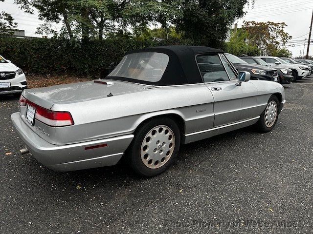 1991 Alfa Romeo Spider 