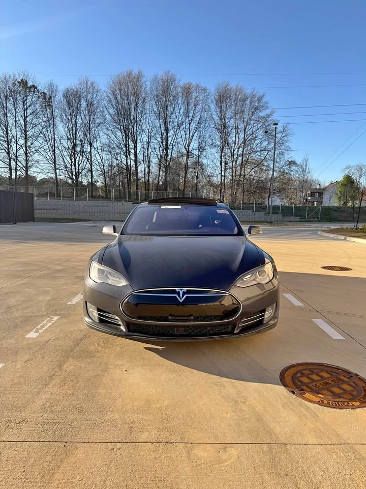2015 Tesla Model S