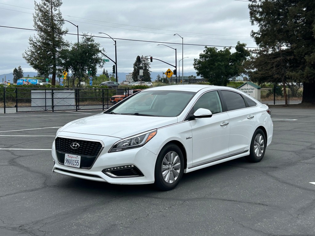 2016 Hyundai Sonata Hybrid