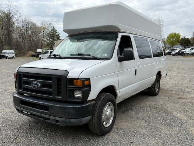 2011 Ford E-Series Van