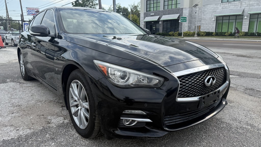 2014 Infiniti Q50
