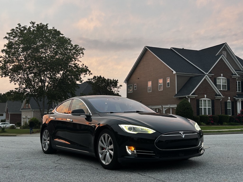 2014 Tesla Model S