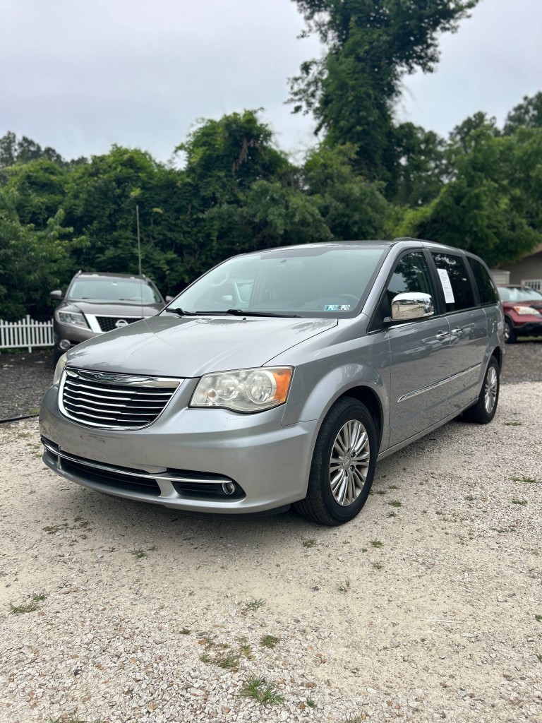 2014 Chrysler Town & Country