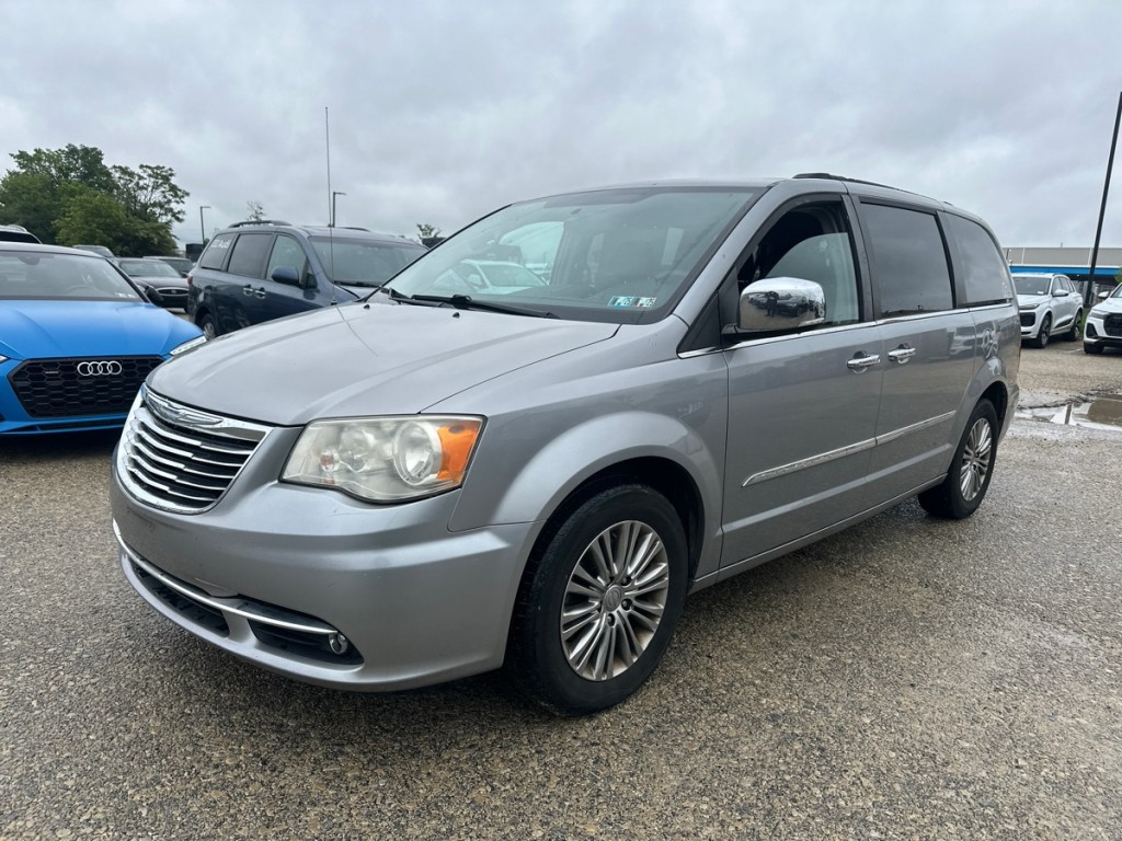 2014 COMING SOON Chrysler Town & Country