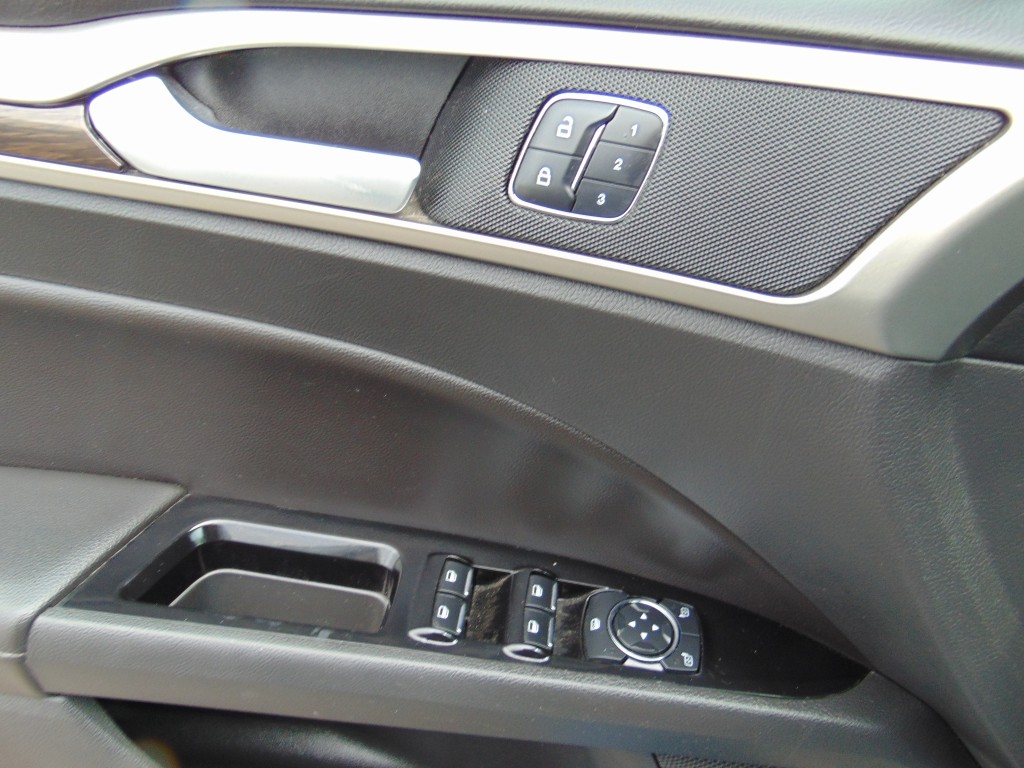 2016 Ford Fusion Energi