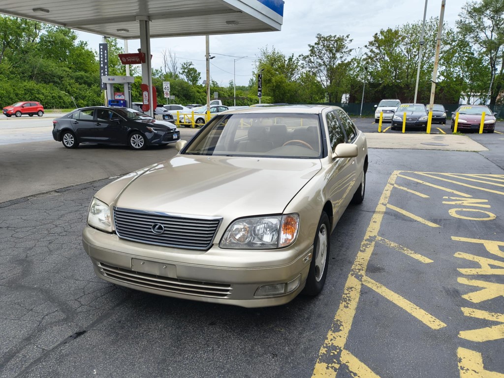 2000 Lexus LS 400