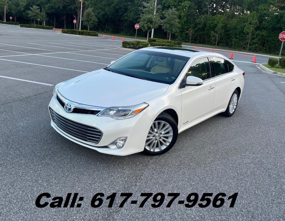 2013 Toyota Avalon XLE Hybrid