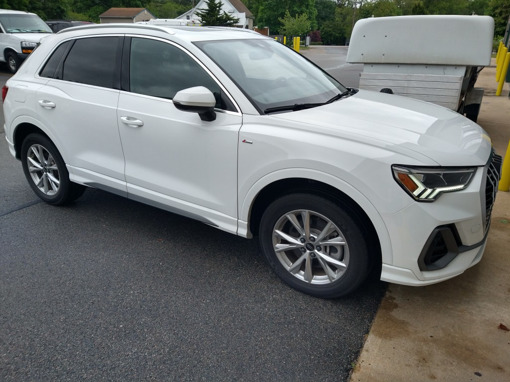 2023 Audi Q3  S LINE PRE