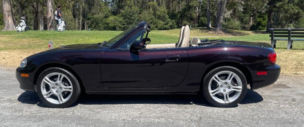 2005 Mazda MX-5 Miata