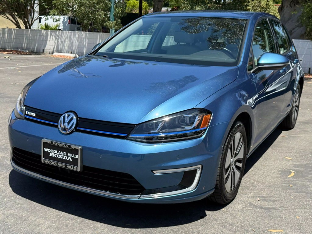 2016 Volkswagen e-Golf