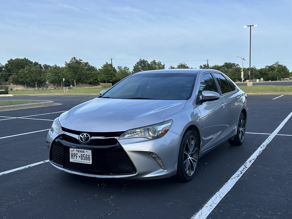 2016 Toyota Camry XSE
