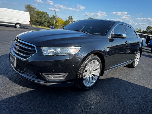 2018 Ford Taurus