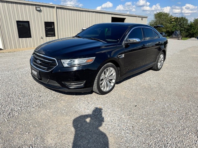 2018 Ford Taurus