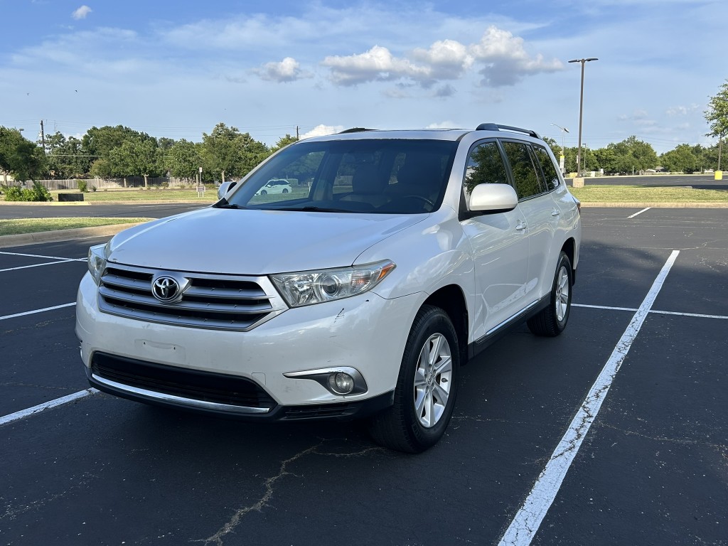 2011 Toyota Highlander SE