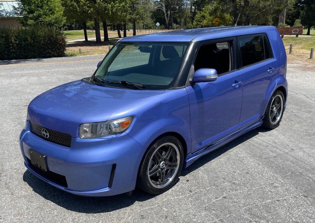 2010 Scion xB