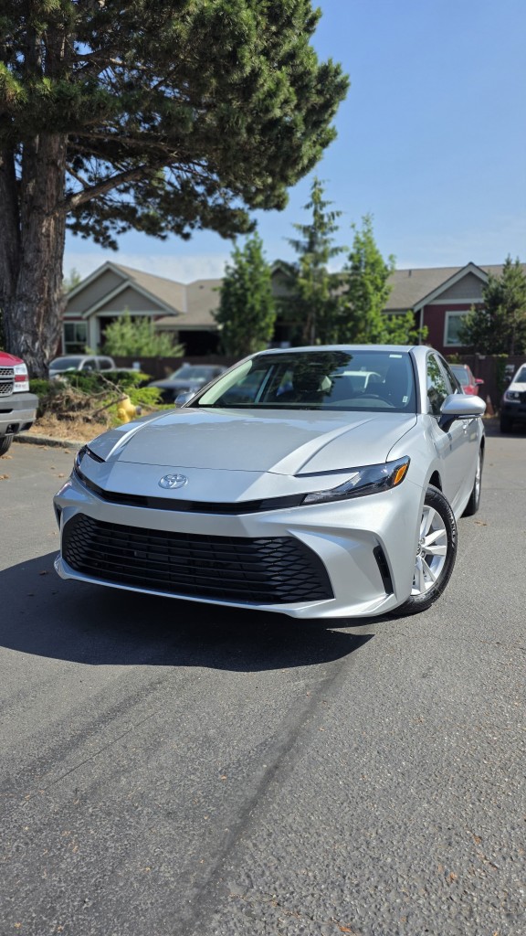2025 Toyota Camry Hybrid