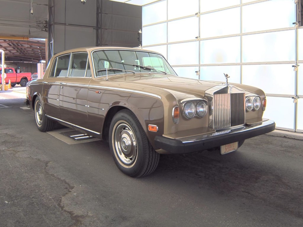 1975 Rolls-Royce SILVER SHADOW