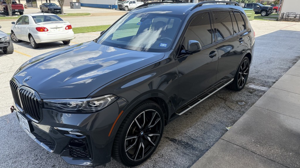 2021 BMW X7