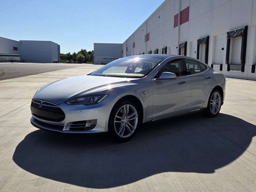 2014 Tesla Model S