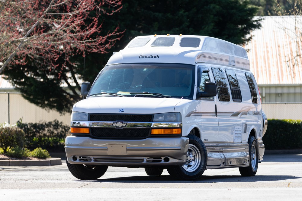 2005 Roadtrek 190-Versatile