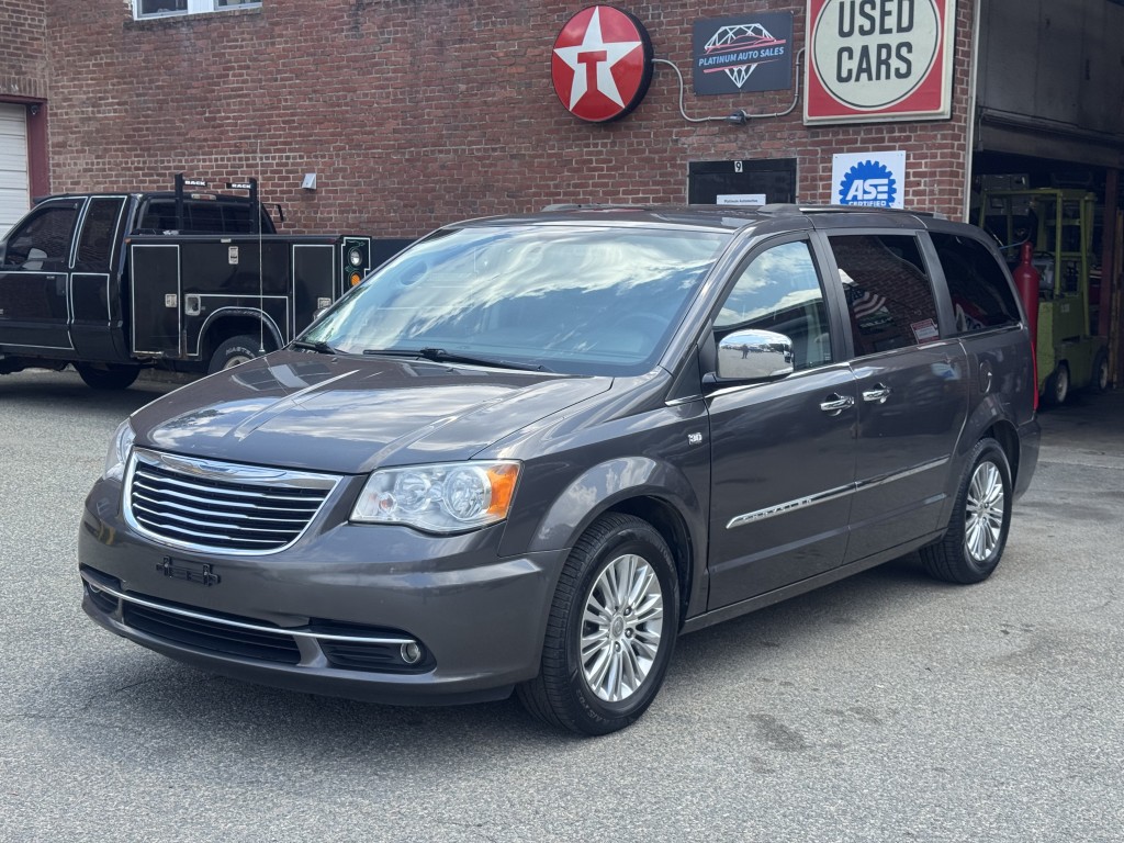 2014 Chrysler Town & Country