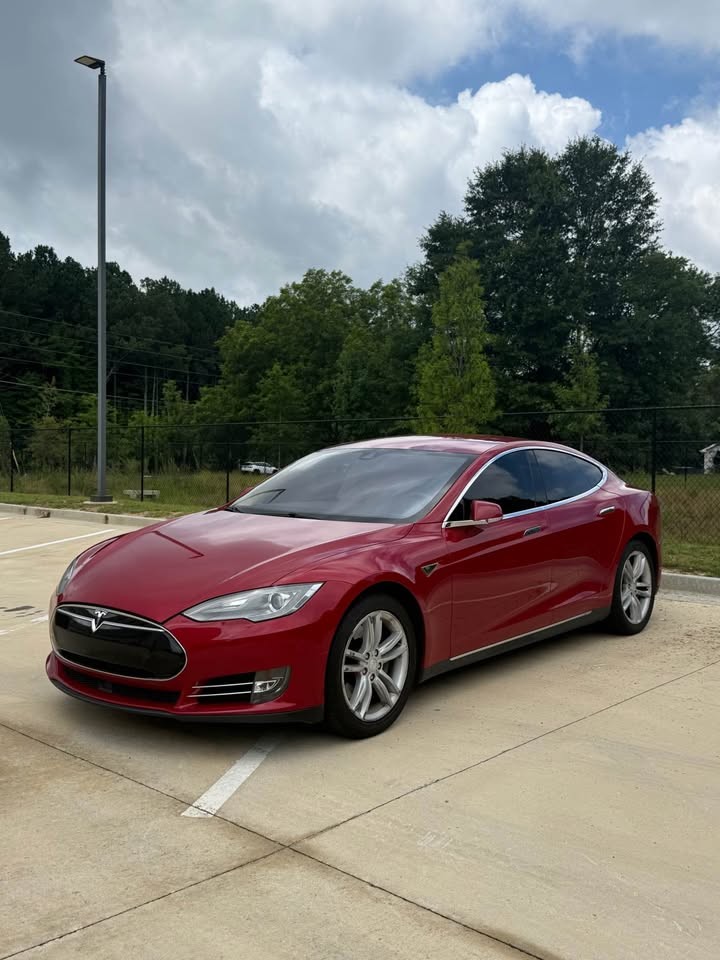 2014 Tesla Model S