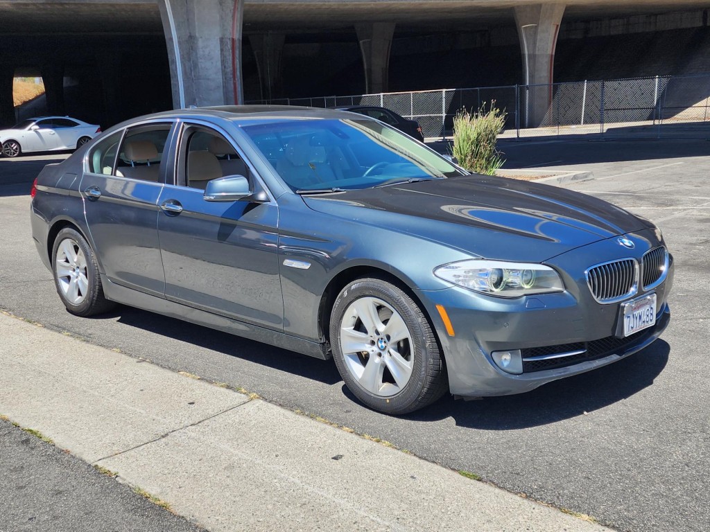 2012 BMW 5-Series