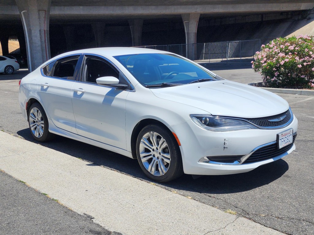 2015 Chrysler 200