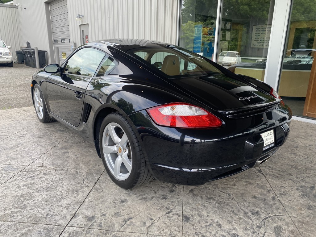 2008 Porsche Cayman, base
